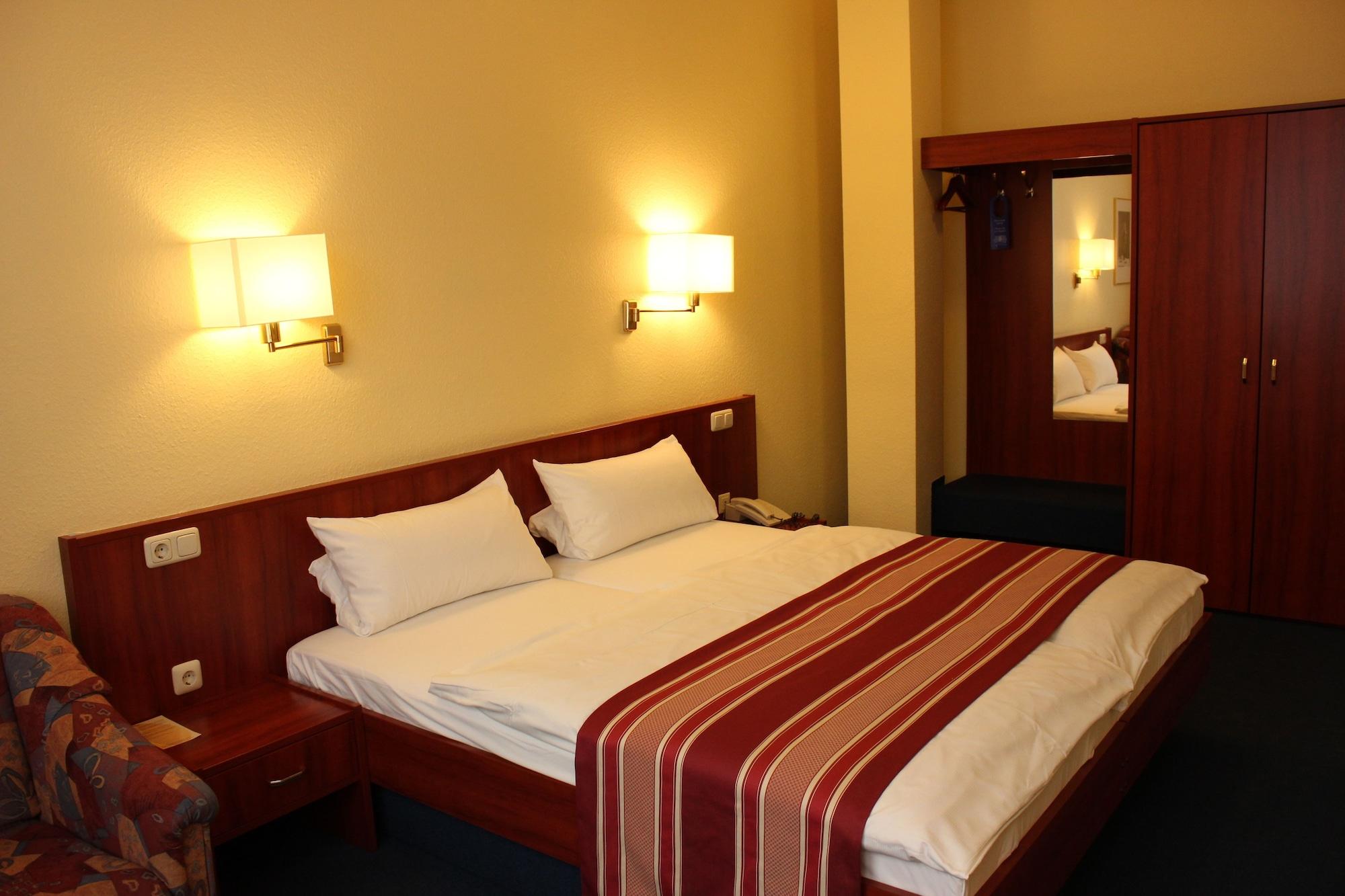Cabo Nonsmoking-Hotel Hamburg Kültér fotó